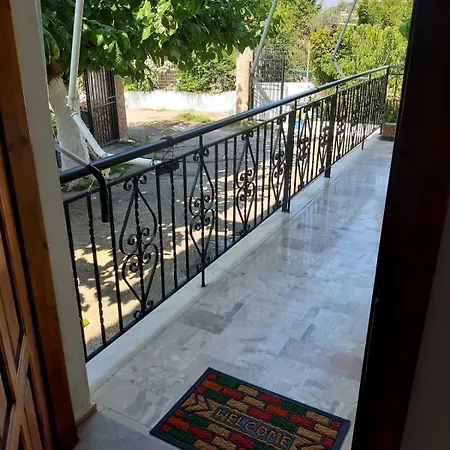 Glyfada's Family Glyfada (Phocis)