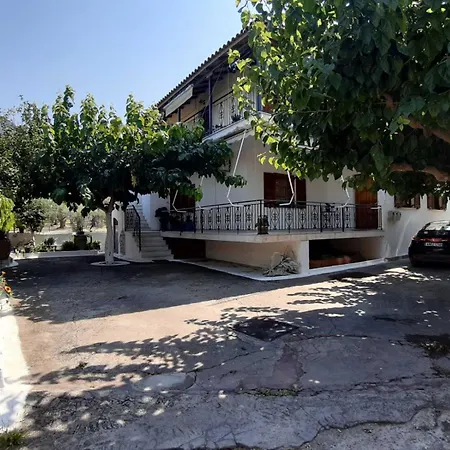 Glyfada's Family * Glyfada (Phocis)